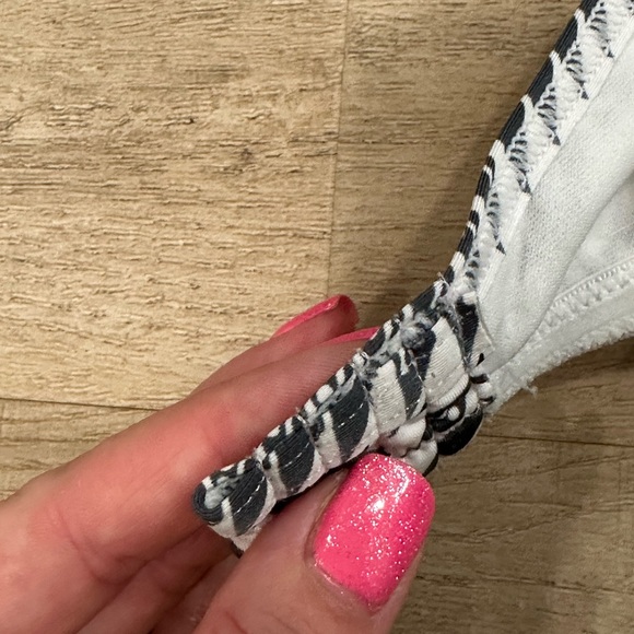 La vie en rose chevron bikini with fringe and scrunch bum - Picture 8 of 9